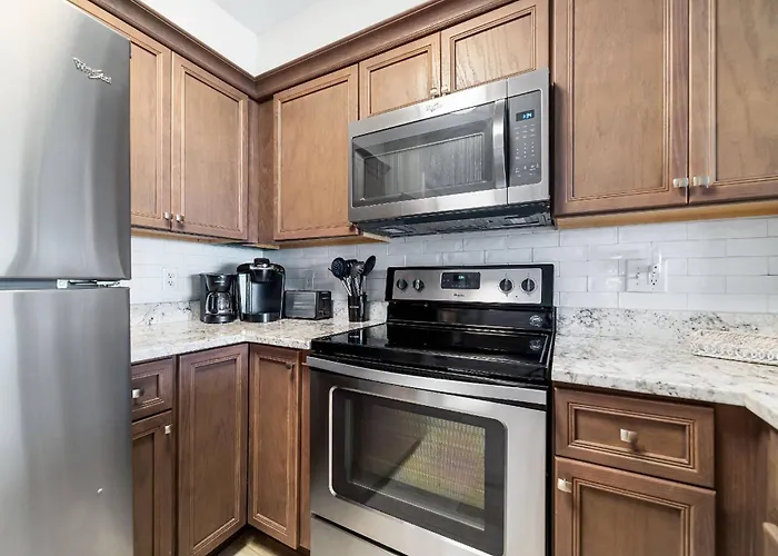 Plantation Palms 6404